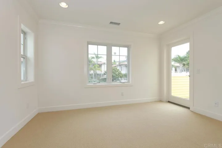 7720 Ivanhoe Avenue, La Jolla, California 92037