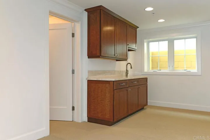 7720 Ivanhoe Avenue, La Jolla, California 92037
