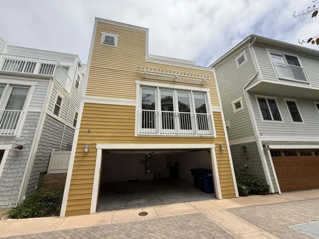 7720 Ivanhoe Avenue, La Jolla, California 92037