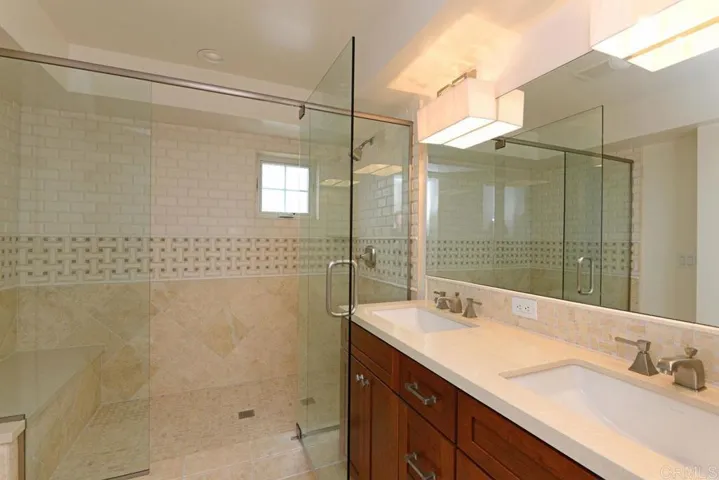 7720 Ivanhoe Avenue, La Jolla, California 92037