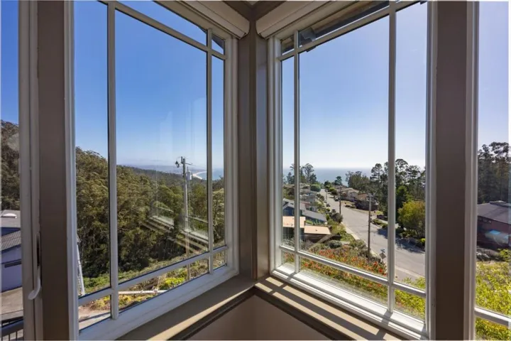 107 Dolphine Avenue, El Granada, California 94018