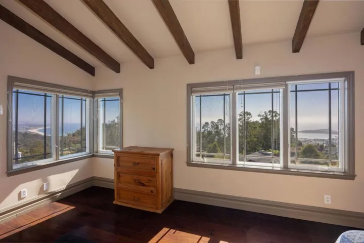 107 Dolphine Avenue, El Granada, California 94018