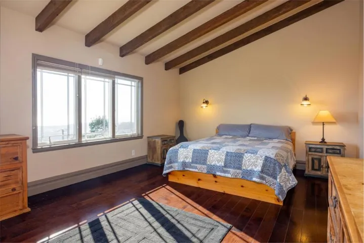 107 Dolphine Avenue, El Granada, California 94018