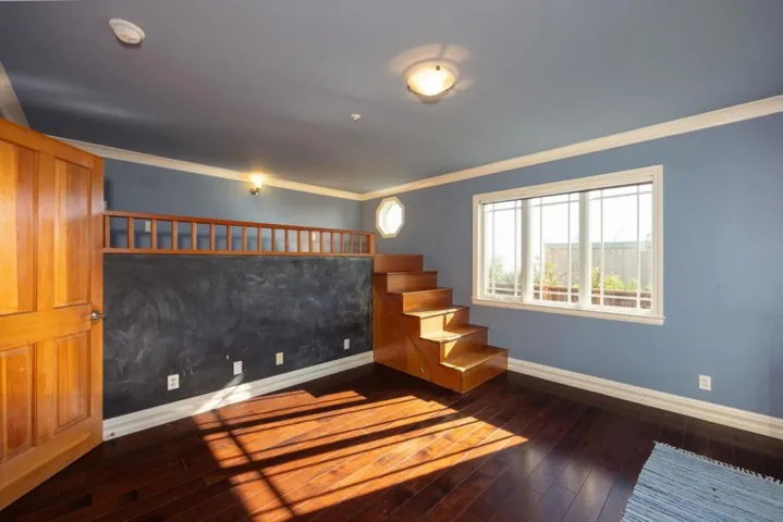 107 Dolphine Avenue, El Granada, California 94018