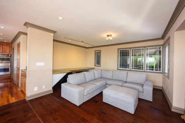 107 Dolphine Avenue, El Granada, California 94018