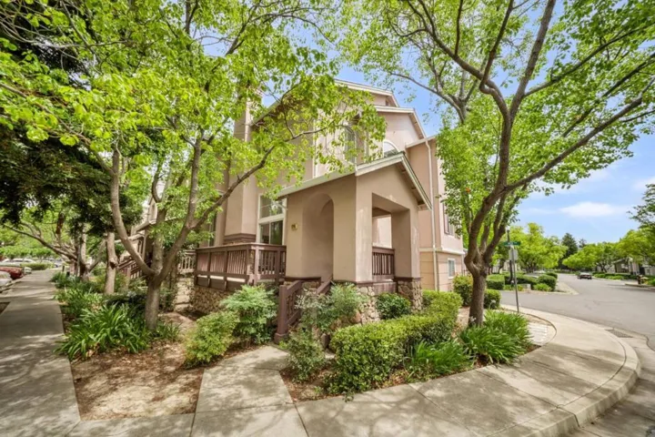 1295 Koi Terrace, Fremont, California 94536