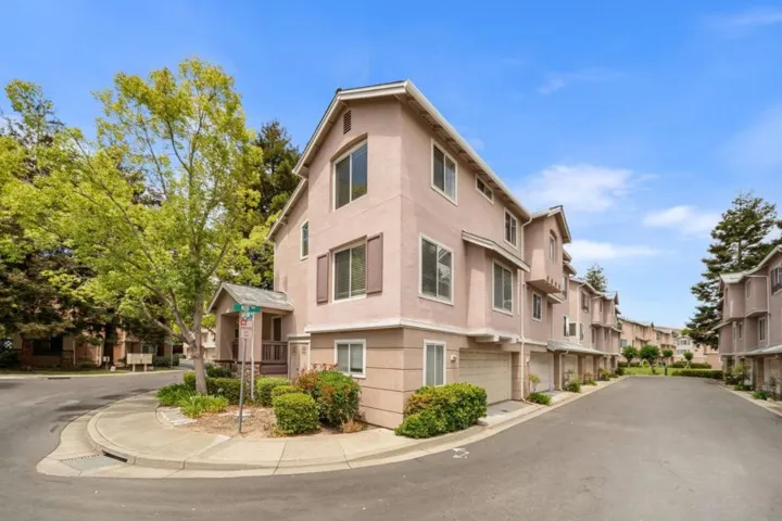 1295 Koi Terrace, Fremont, California 94536