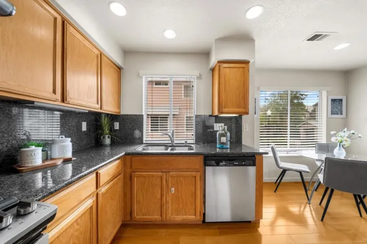 1295 Koi Terrace, Fremont, California 94536