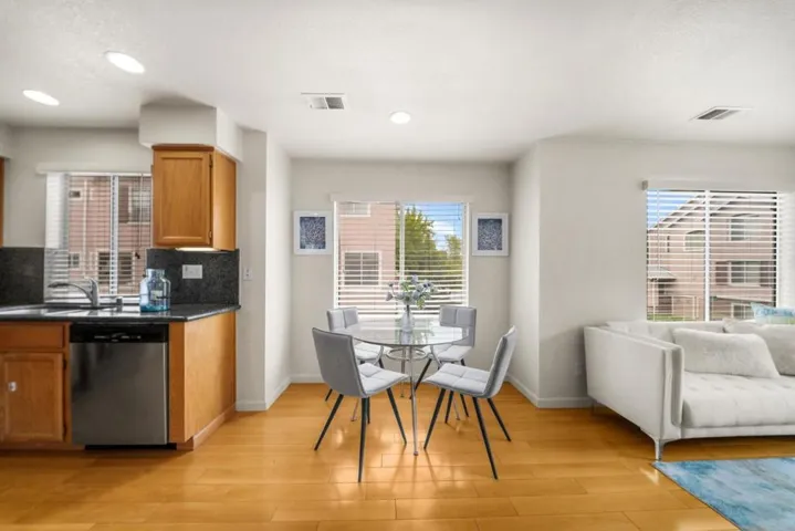 1295 Koi Terrace, Fremont, California 94536