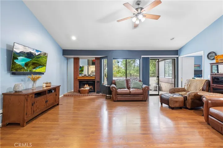 24835 Apple Street F, Newhall, California 91321