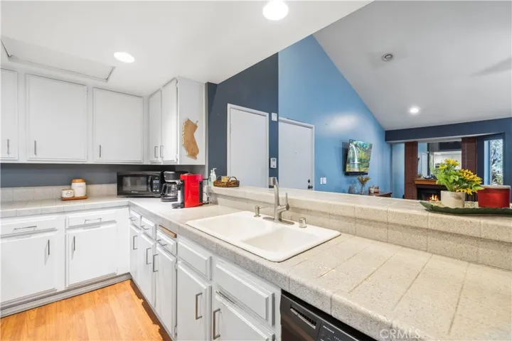 24835 Apple Street F, Newhall, California 91321