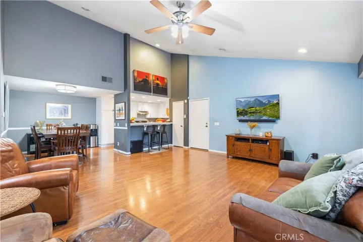 24835 Apple Street F, Newhall, California 91321