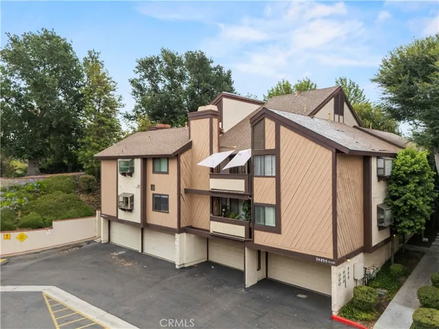 24835 Apple Street F, Newhall, California 91321