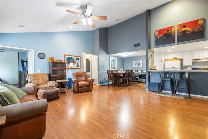 24835 Apple Street F, Newhall, California 91321