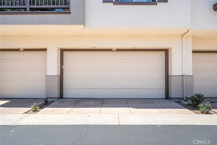 2960 Champion 904, Tustin, California 92782