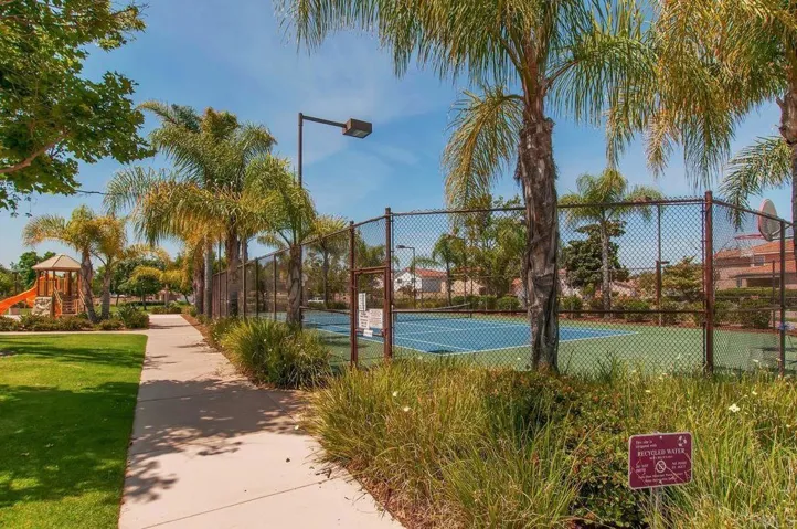 116 Silvercreek Drive, Santee, California 92071