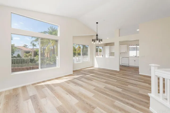 116 Silvercreek Drive, Santee, California 92071