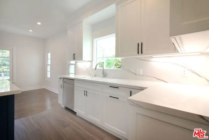 442 S Roxbury Drive A, Beverly Hills, California 90212
