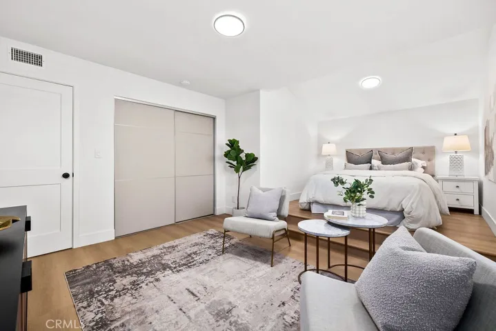 Bedroom 2 - Display of space