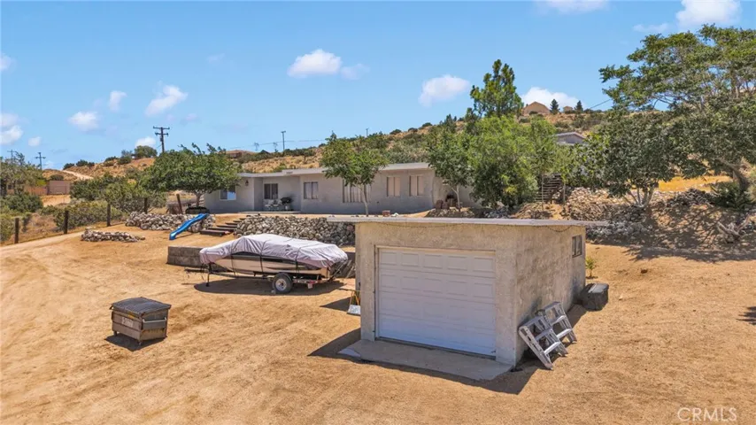 25623 Santa Rosa, Apple Valley, California 92308