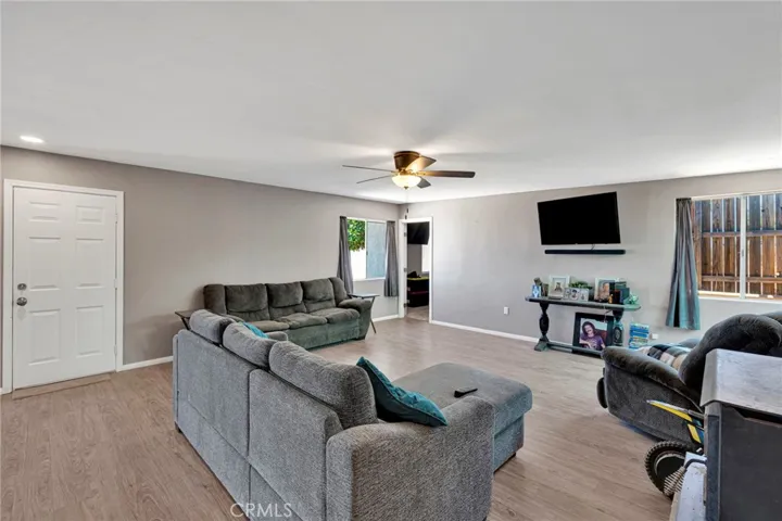 25623 Santa Rosa, Apple Valley, California 92308