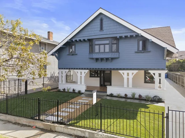1676 W 24th, Los Angeles, California 90007
