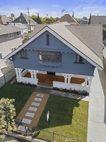 1676 W 24th, Los Angeles, California 90007