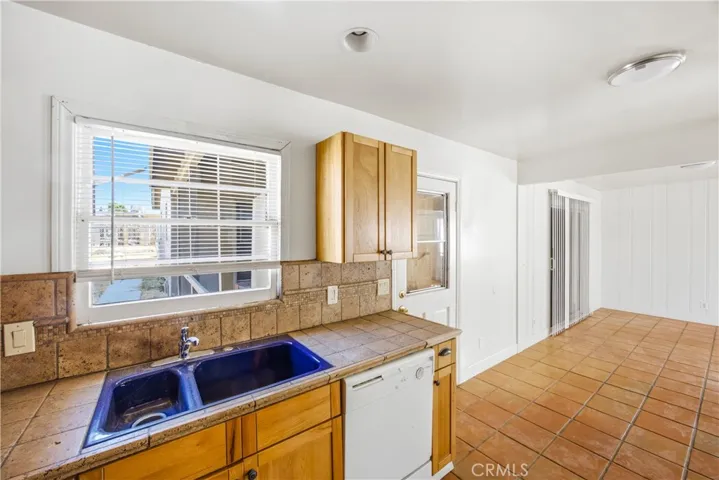 25567 Main, Barstow, California 92311