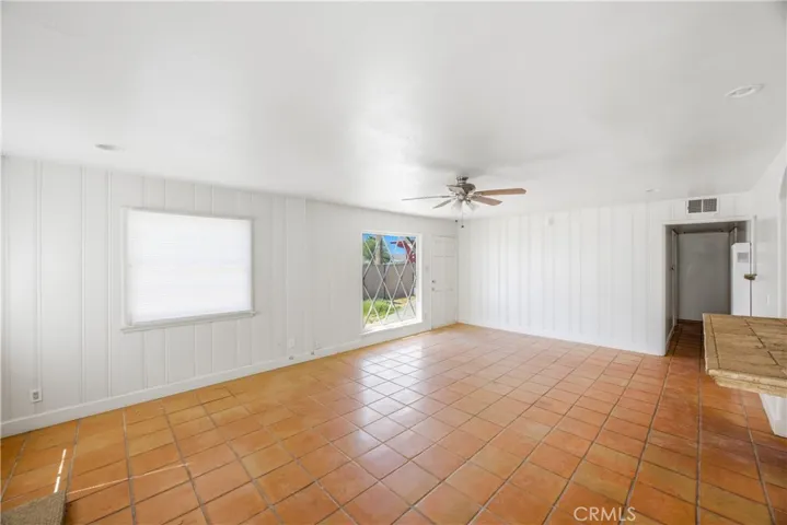 25567 Main, Barstow, California 92311