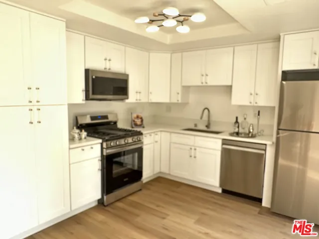 8705 Cedros Avenue 8, Panorama City, California 91402