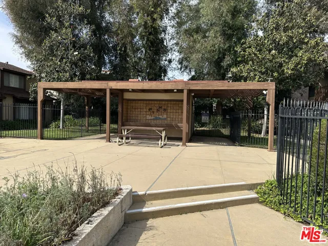 8705 Cedros Avenue 8, Panorama City, California 91402
