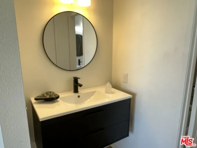 8705 Cedros Avenue 8, Panorama City, California 91402