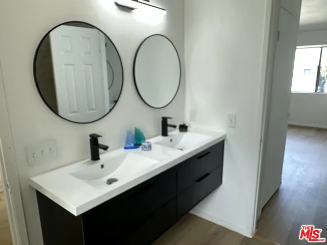 8705 Cedros Avenue 8, Panorama City, California 91402