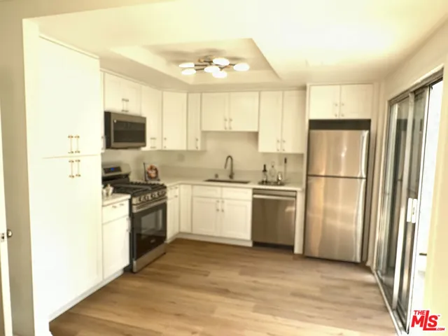 8705 Cedros Avenue 8, Panorama City, California 91402