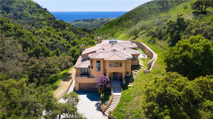 4322 Escondido Drive, Malibu, California 90265