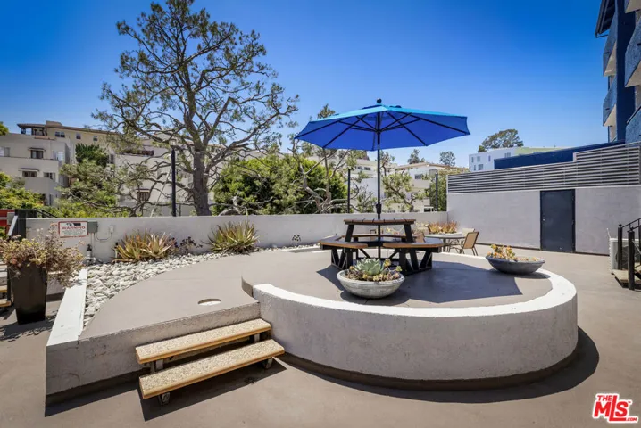 10982 Roebling Avenue 436, Los Angeles, California 90024