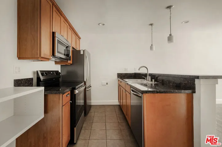 10982 Roebling Avenue 436, Los Angeles, California 90024