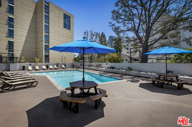 10982 Roebling Avenue 436, Los Angeles, California 90024
