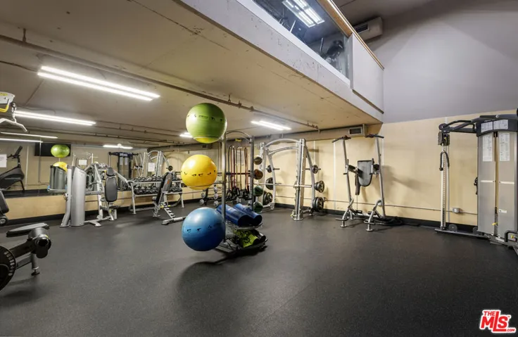 10982 Roebling Avenue 436, Los Angeles, California 90024