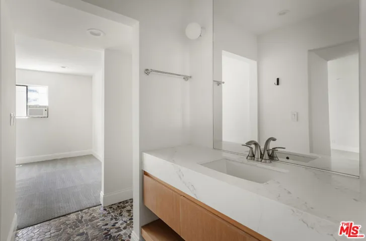 10982 Roebling Avenue 436, Los Angeles, California 90024
