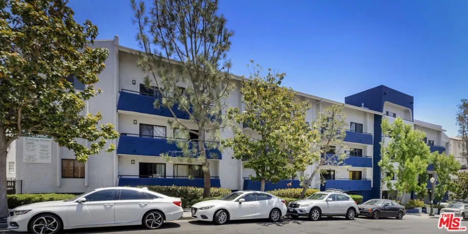 10982 Roebling Avenue 436, Los Angeles, California 90024