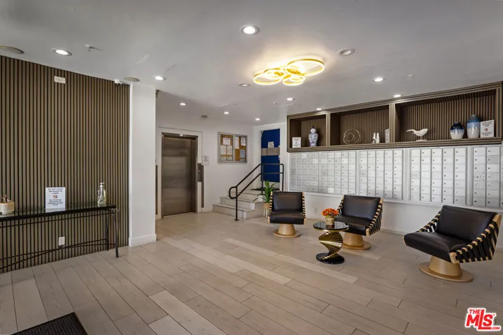 10982 Roebling Avenue 436, Los Angeles, California 90024