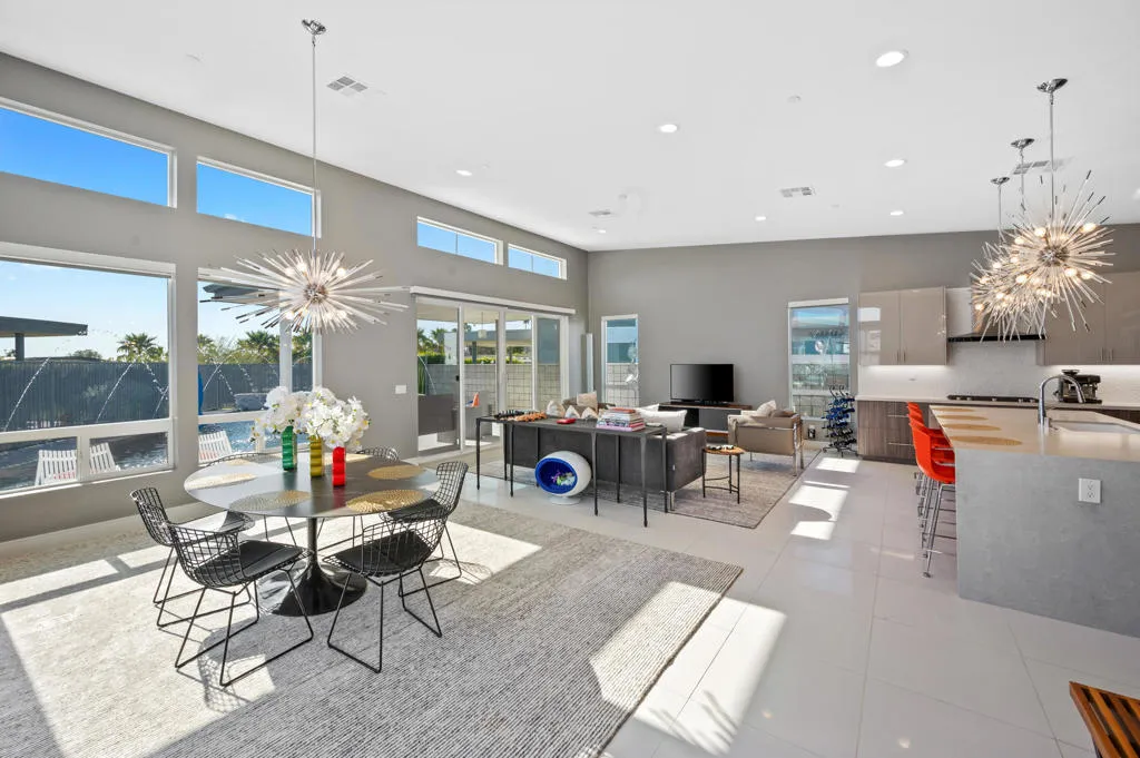 77431 Huntley-3