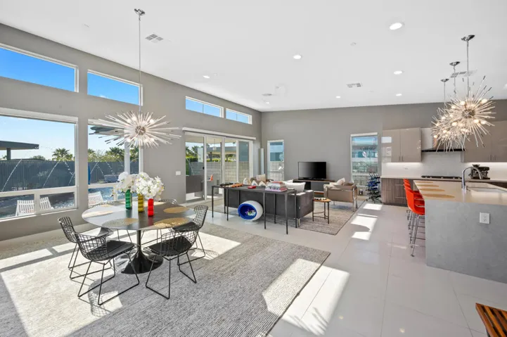 77431 Huntley-3