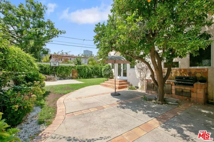 333 S Mccarty Drive, Beverly Hills, California 90212