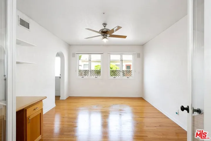 333 S Mccarty Drive, Beverly Hills, California 90212