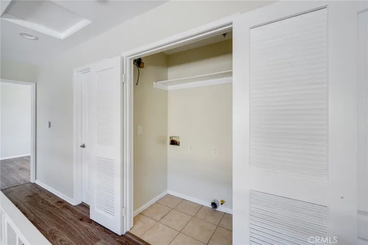 1011 Thompson Avenue C, Glendale, California 91201