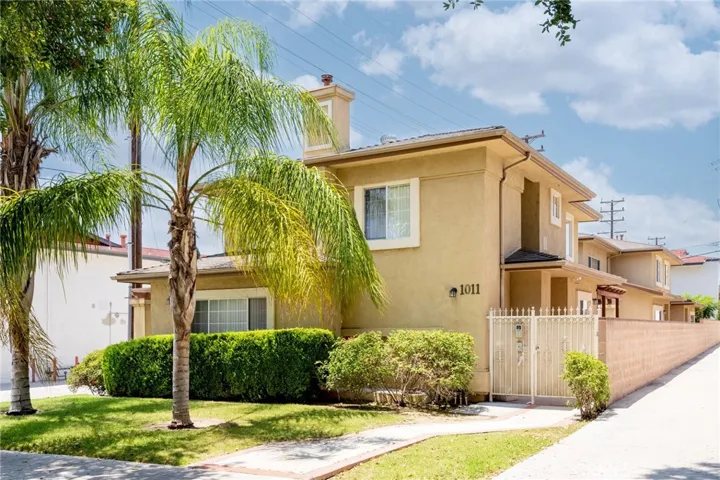 1011 Thompson Avenue C, Glendale, California 91201