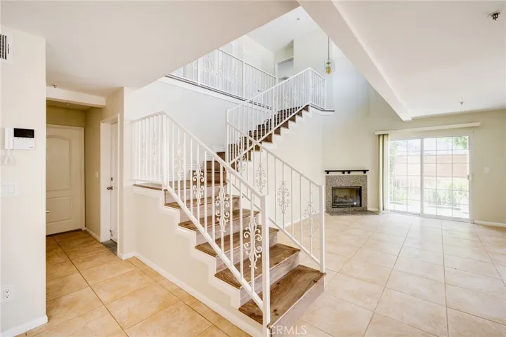 1011 Thompson Avenue C, Glendale, California 91201