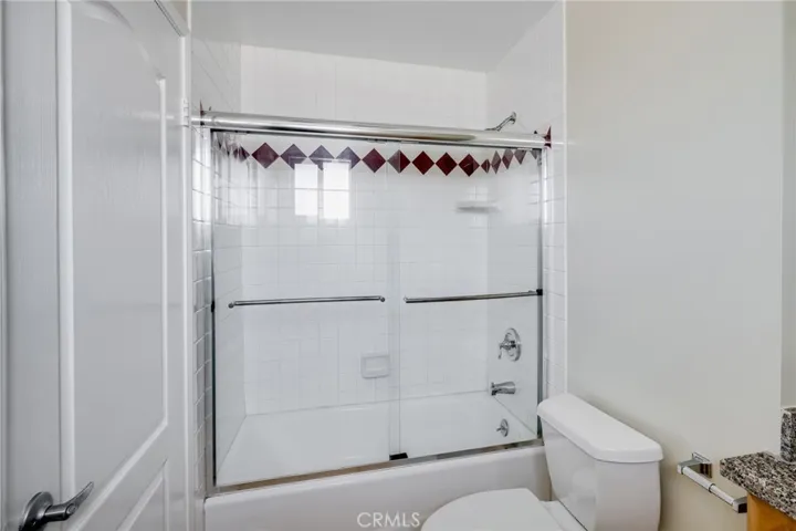 1011 Thompson Avenue C, Glendale, California 91201